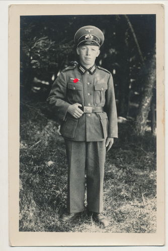 Wehrmacht Soldat in Uniform Infanterie Regiment 85 - Portrait Foto WK2