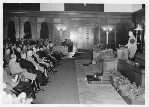 Presse Foto NSDAP 10 Todestag Paul Ludwig Troost 1944 Ansprache Gauleiter Gieseler