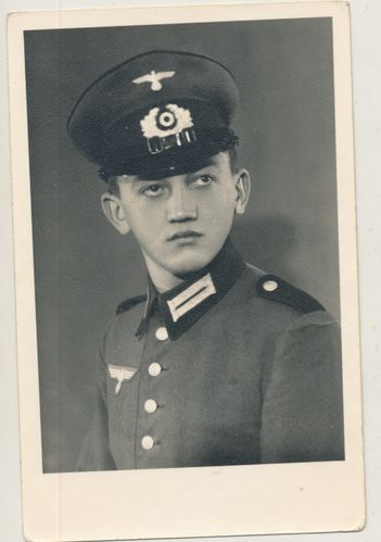 Portrait Foto junger Wehrmacht Soldat mit Pionier Schirmmütze WK2