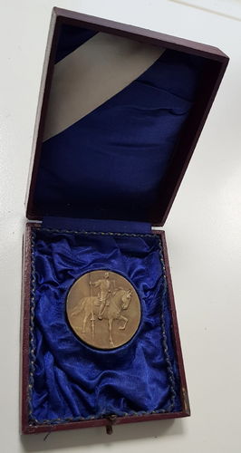 Erinnerungs Medaille aus Bronze der 12./ MG Maschinengewehr Kompanie Passau 1935 in Schachtel