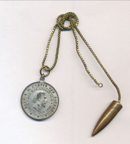 König Ludwig II von Bayern Gedenke Münze Medaille and Kette mit Infanterie Geschoss WK1