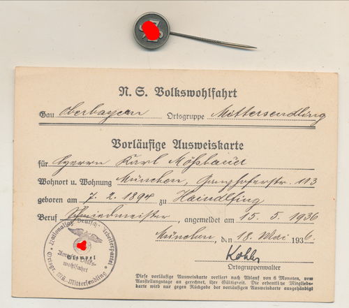 NSV Volkswohlfahrt Mitglieds Karte Ausweis mit Mitgliedsabzeichen Ortsgruppe München Mittersendling