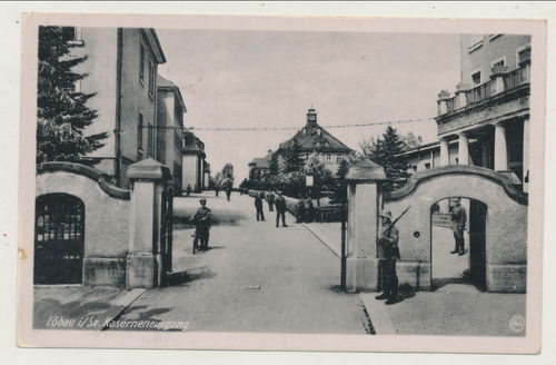 Löbau in Sachsen Kaserne Eingang - Feldpost Postkarte der Kriegsmarine Werft Kiel 1943