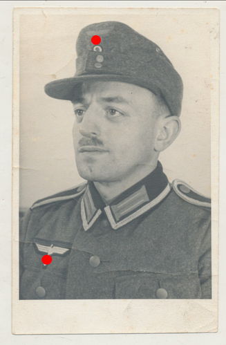 Wehrmacht Unteroffizier mit Feldmütze - Original Portrait Foto WK2