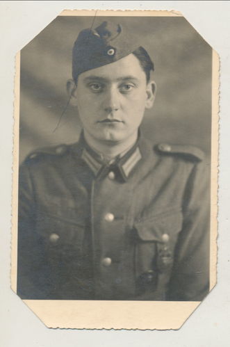 Wehrmacht Soldat mit Panzerkampfabzeichen & Verwundetenabzeichen - Original Portrait Foto WK2