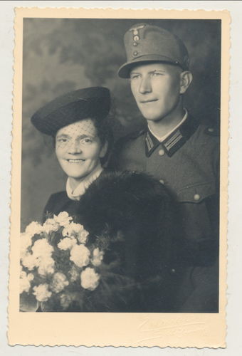 Wehrmacht Gebirgsjäger Hochzeit Portrait Foto WK2