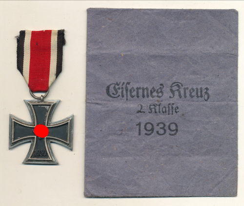 Eisernes Kreuz 2. Kl 1939 am Band EK2 in Verleihungstüte AG Hanau