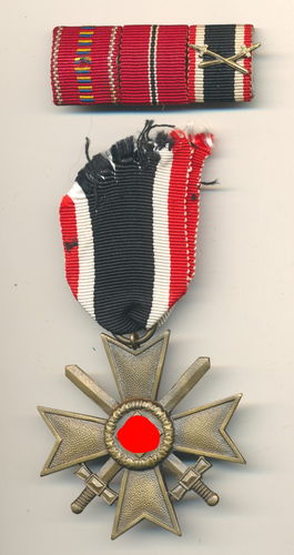 KVK Kriegsverdienstkreuz 2. Klasse mit Schwerten am Band mit Feldspange KVK Ostmedaille Rumänien Med