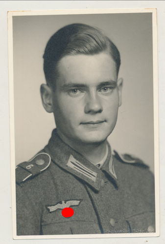 Wehrmacht Soldat mit Schulterklappen Aufschübe Infanterie Rgt 6 - Original Portrait Foto WK2