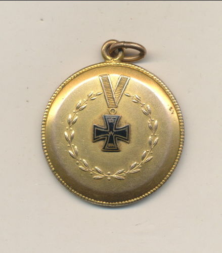 Medaillon Anhänger mit emaillierter Auflage EK Eisernes Kreuz 1914