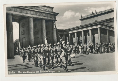 Die Wache zieht auf Berlin 1941 - Original Postkarte WK2