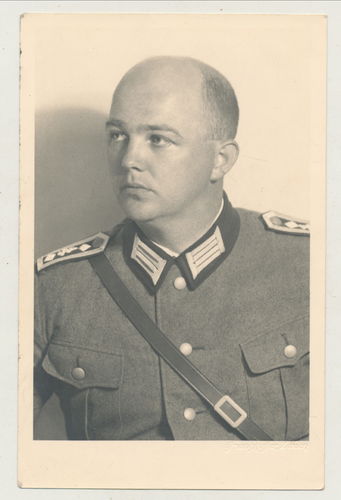 Sanitäts Feldwebel Wehrmacht Reichswehr - Original Portrait Foto WK2