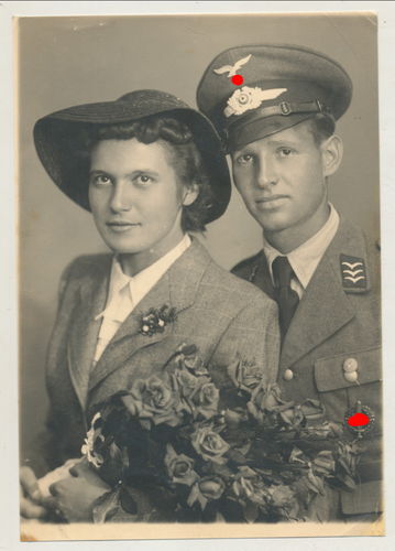 Hochzeits Portrait Foto Luftwaffe Flak  mit SA Sportabzeichen