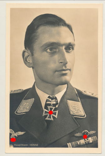 Hauptmann Henne Luftwaffe Ritterkreuz Frontfluspange - Original Hoffmann Postkarte 3. Reich