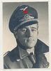Grossformatiges Portrait Foto deutscher Luftwaffe Offizier in Leder Mantel WK2