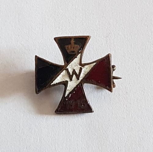 Patriotisches emailliertes Abzeichen Eisernes Kreuz 1915 an Nadel