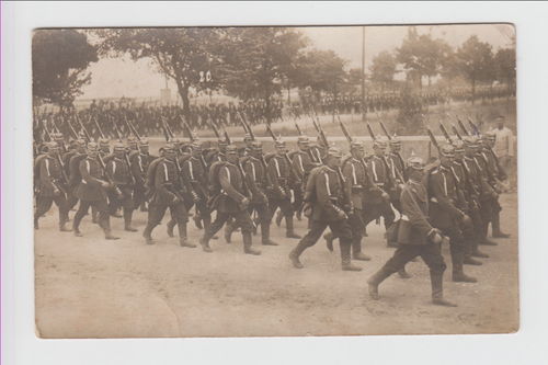 Kaiserliches Militär Marsch in Jüterbog Übungsplatz - Original Postkarte