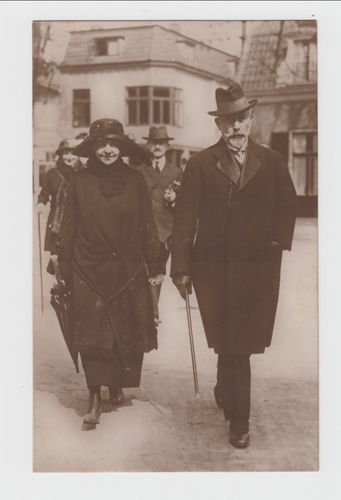 Kaiser Wilhelm II mit seiner zweiten Gemahlin Original Foto Postkarte um 1920/30