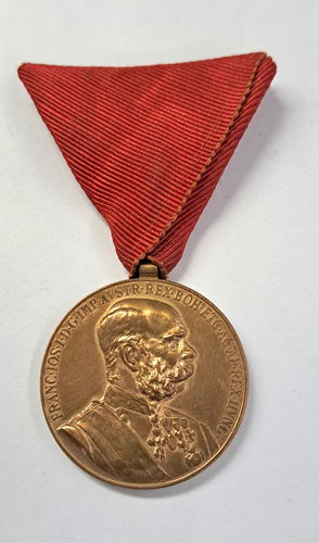 Kaiser Franz Joseph Medaille Signum Memoriae am Dreiecksband KuK Österreich