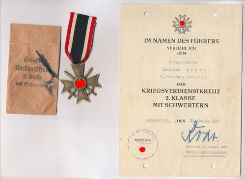 Art Rgt 33 Urkunde ITALIEN Rom Original Unterschrift Generalleutnant Rodt & KVK Kriegsverdienstkreuz
