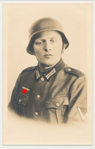 Wehrmacht Soldat Stahlhelm Original Portrait Foto WK2