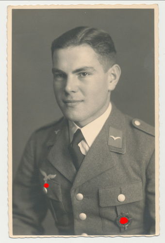 Luftwaffe Soldat mit SA Sportabzeichen Original Portrait Foto WK2