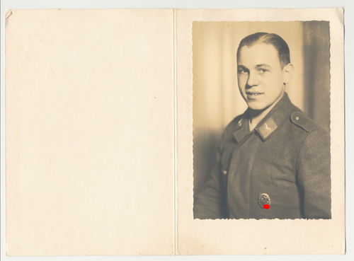 Luftwaffe Soldat mit DRL Sportabzeichen Original Portrait Foto WK2