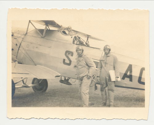 Deutsches Schul - Flugzeug mit Besatzung Original Foto WK2