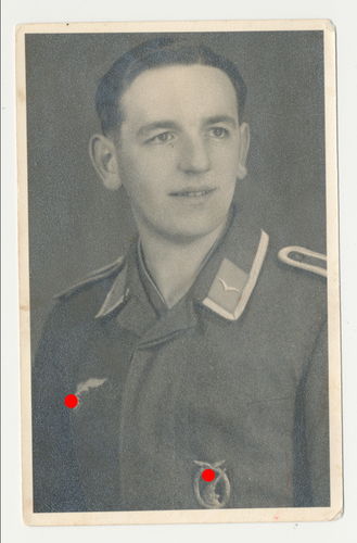 Luftwaffe Flak Unteroffizier mit Flakkampfabzeichen Original Portrait Foto WK2