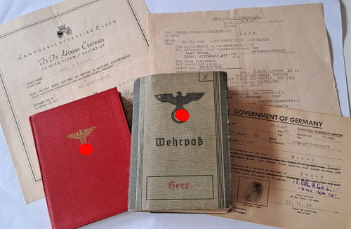 NSDAP Dokumente Rotes Parteibuch & Wehrpass Amtsgerichtsrat Bromm Essen 3. Reich