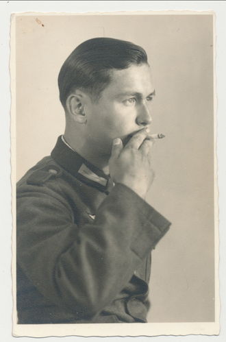 Rauchender Wehrmacht Soldat - Original Portrait Foto WK2