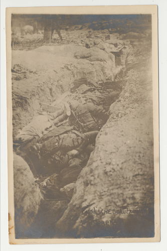 Englischer Schützengraben mit Gefallenen Soldaten TOD - Original Foto Postkarte WK1