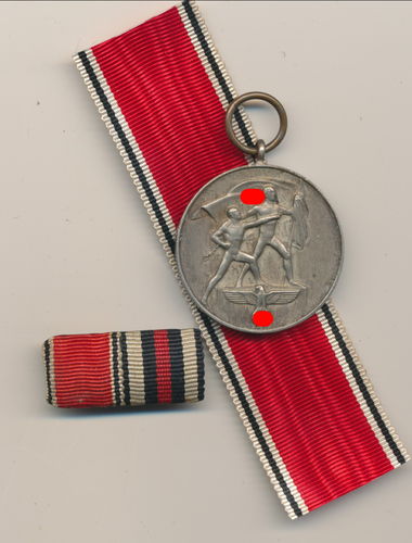 Einmarschmedaille Österreich 13. März 1938 mit Band und Feldspange