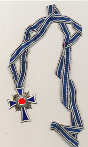 Mutterkreuz Ehrenkreuz der deutschen Mutter in Silber II. Stufe am Band