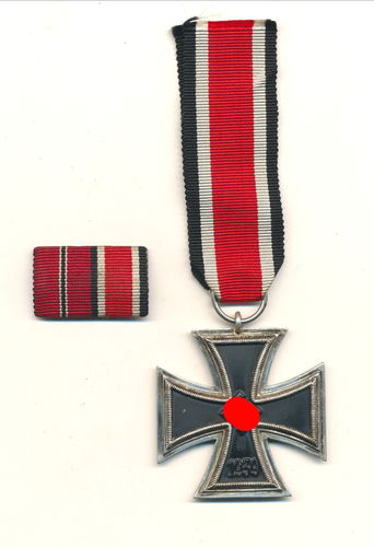 EK2 Eisernes Kreuz 1939 2. Klasse mit Band - Hersteller Souval mit Feldspange