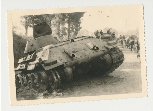 Panzer abgeschossen im Strassengraben - Original Foto WK2