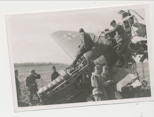 Deutsches Flugzeug Kopfstand - Original Foto WK2