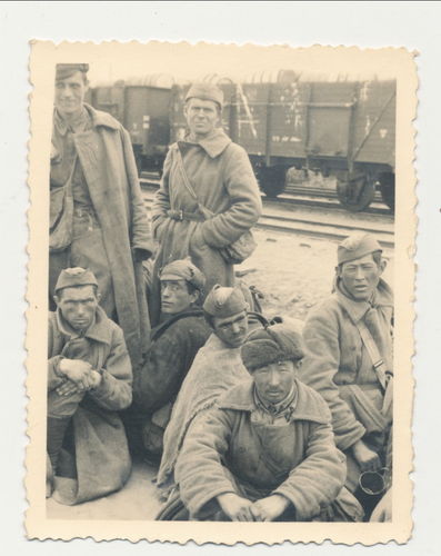 Russische Sowjet Kriegs Gefangene - Original Foto deutsche Wehrmacht WK2