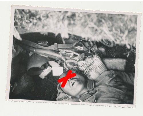 Tod Gefallene & Schlachtfeld gefallener Sowjet Russe - Original Foto WK2