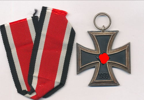EK2 Eisernes Kreuz 1939 2. Klasse mit Band des Herstellers RS Robert Souval