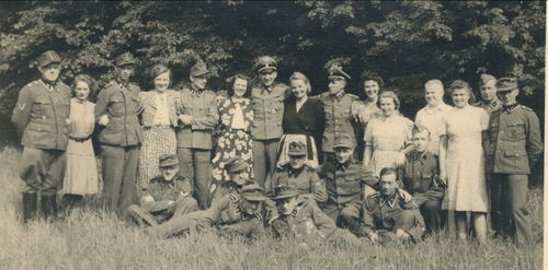Waffen SS Gruppen Aufnahme Foto mit Kommandeur Offiziere Ärmelband