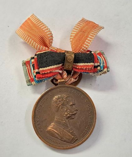 KuK Kaiser Franz Joseph Medaille " Der Tapferkeit " mit Knopflochspange mit 6 Bändern Auszeichnung