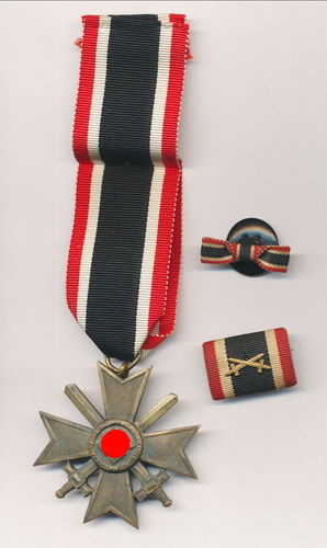 KVK Kriegsverdienstkreuz 1939 mit Schwertern am Band mit Feldspange & Knopflochspange